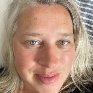 Meet your Posher, Courtney